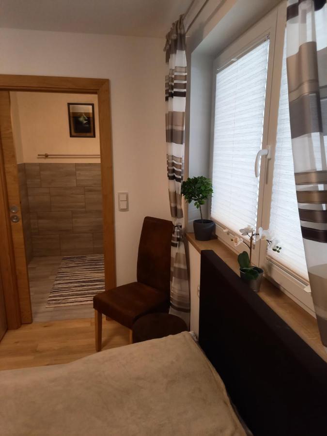 Appartement Alexander นอยเคียร์เชน อัม โกรสเวเนดิเกอร์ ภายนอก รูปภาพ