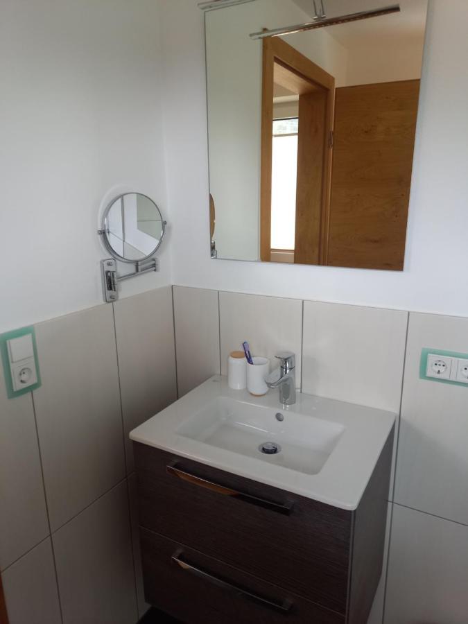 Appartement Alexander นอยเคียร์เชน อัม โกรสเวเนดิเกอร์ ภายนอก รูปภาพ