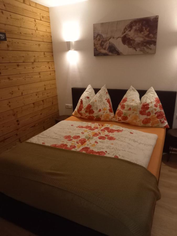 Appartement Alexander นอยเคียร์เชน อัม โกรสเวเนดิเกอร์ ภายนอก รูปภาพ
