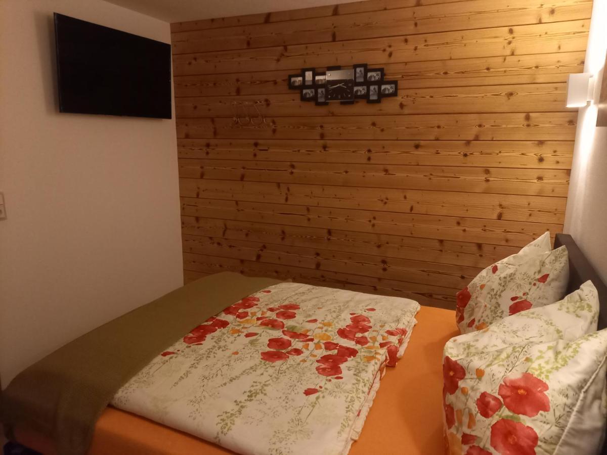Appartement Alexander นอยเคียร์เชน อัม โกรสเวเนดิเกอร์ ภายนอก รูปภาพ